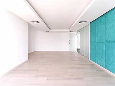 Premium 200 SQM Fully Fitted Office – Sea & City Views – West Bay