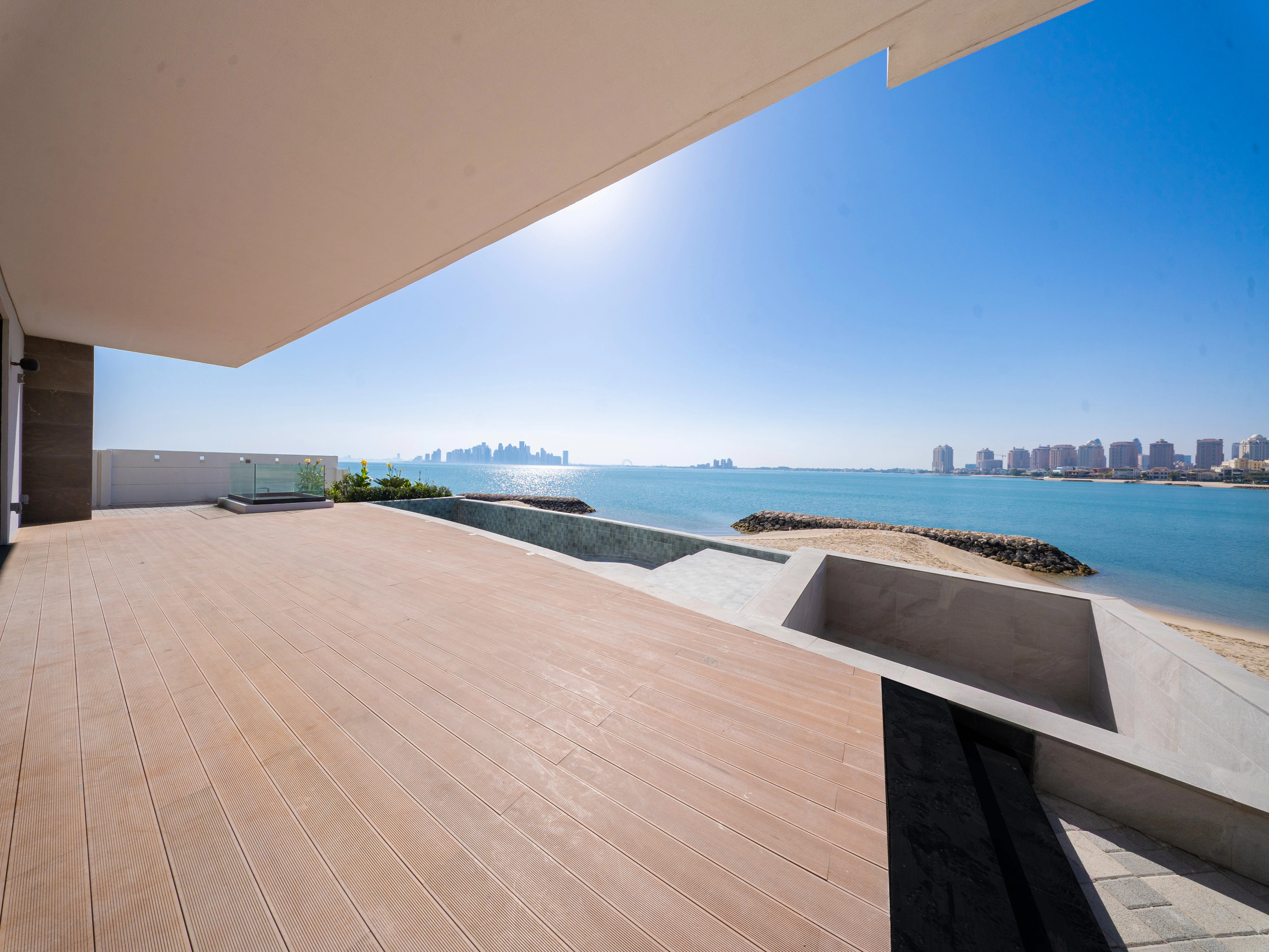 فيلا راقية مع شاطئ خاص في جزيرة اللؤلؤة