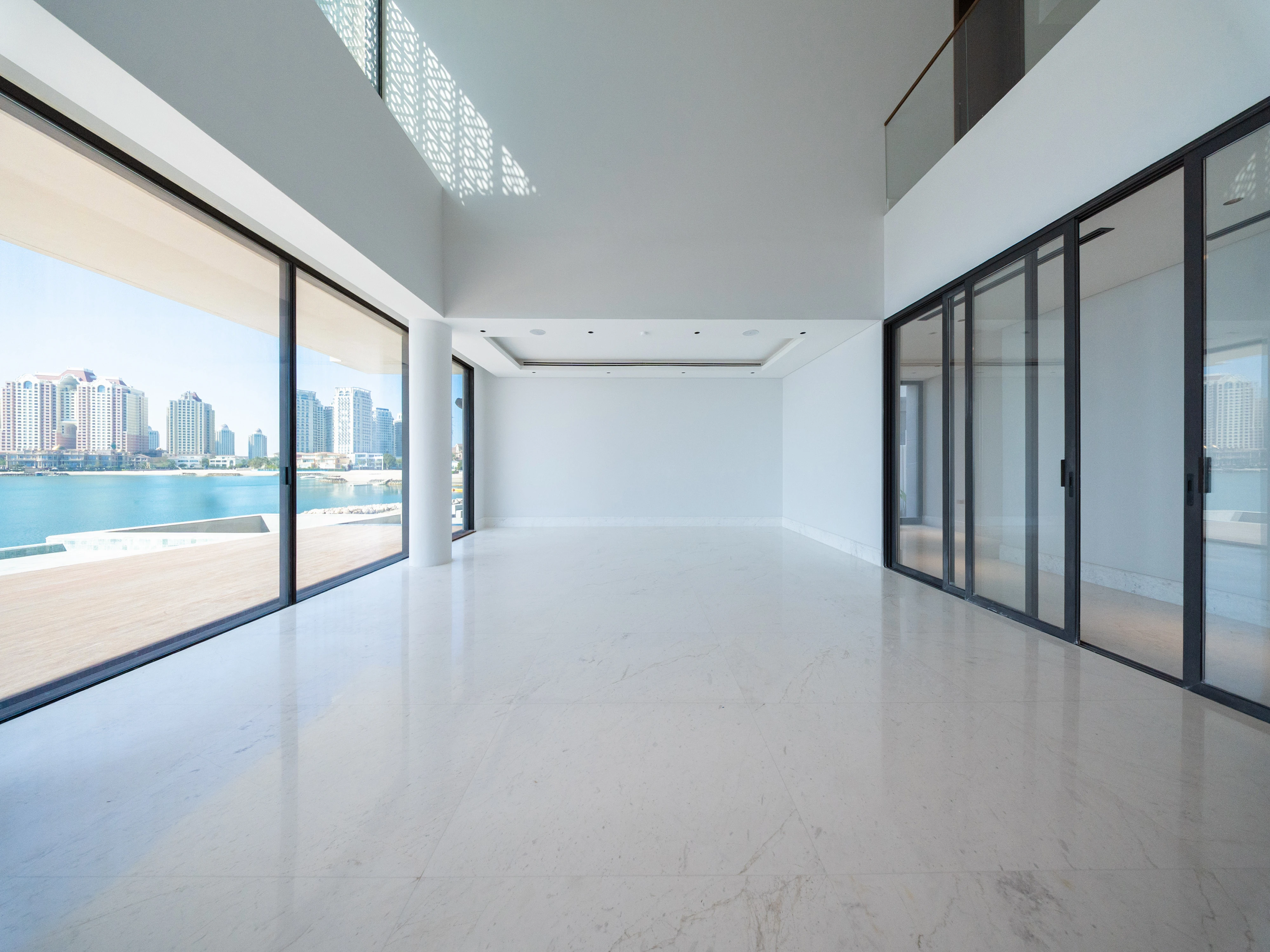 فيلا راقية مع شاطئ خاص في جزيرة اللؤلؤة