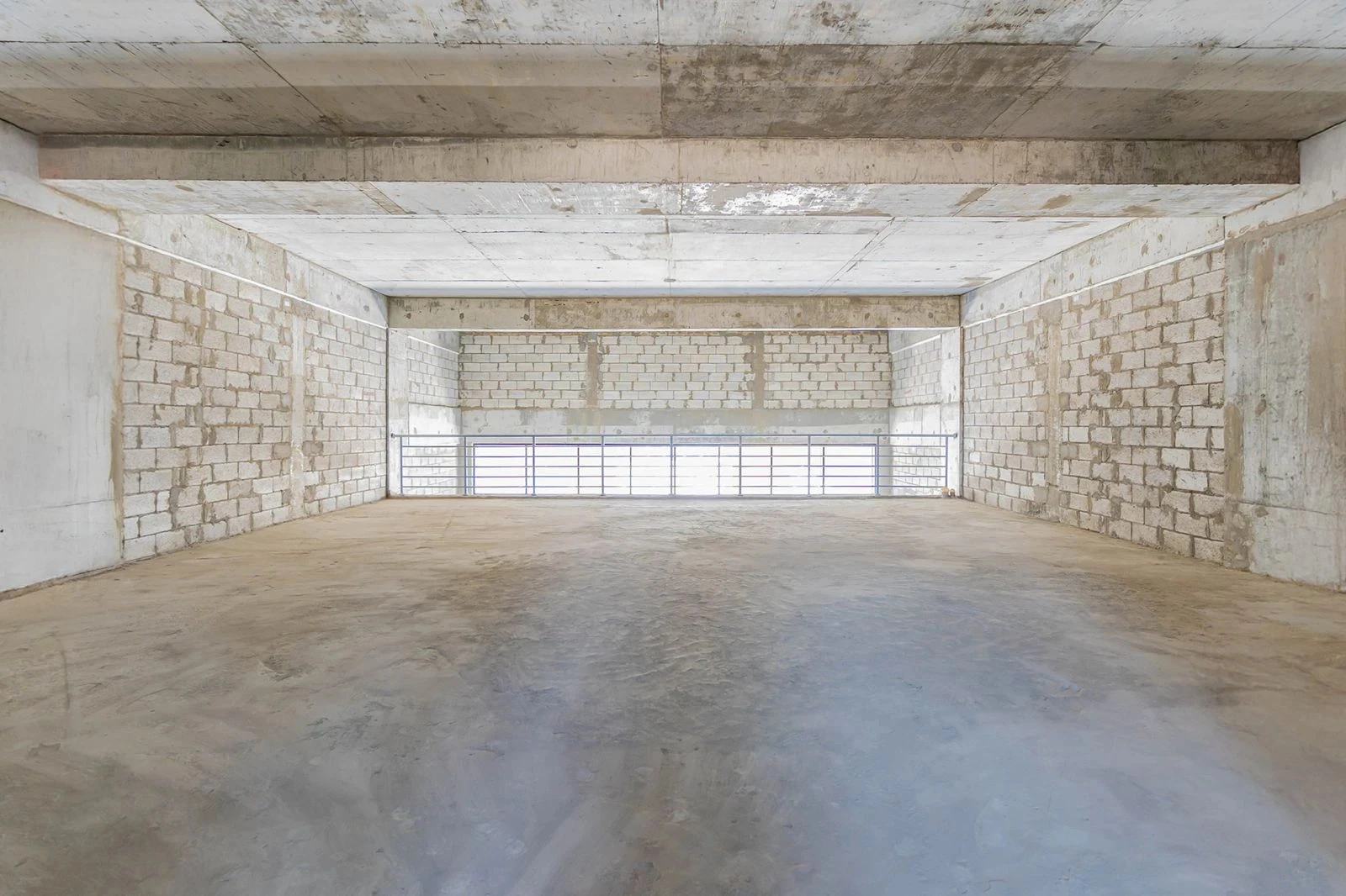 ٦ أشهر مجاناً - متاجر تجزئة جديدة كلياً في بيركات