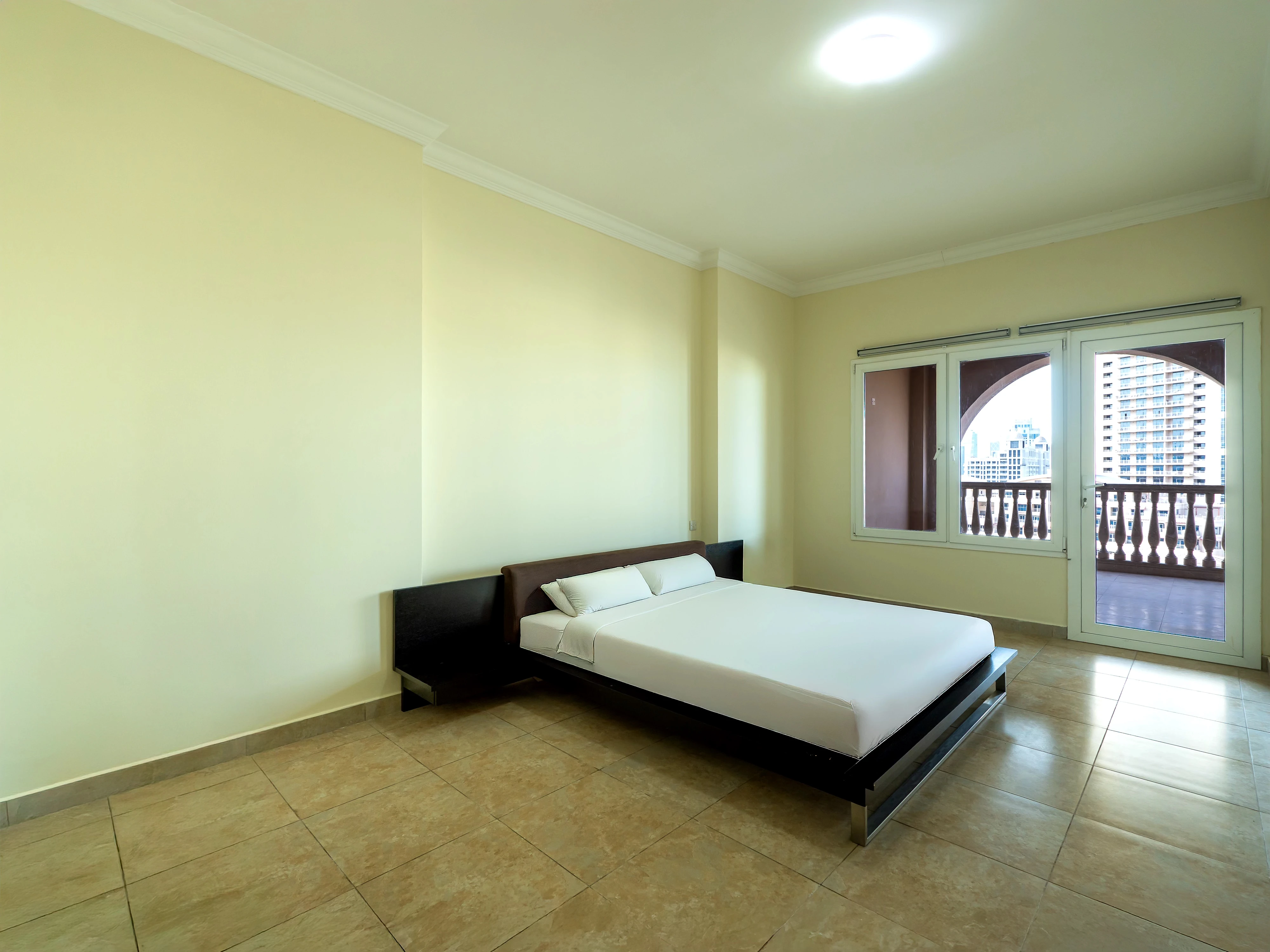 Luxury 1-Bedroom Apartment for Sale | 147 SQM | Sea & City View | Porto Arabia, The Pearl Qatar