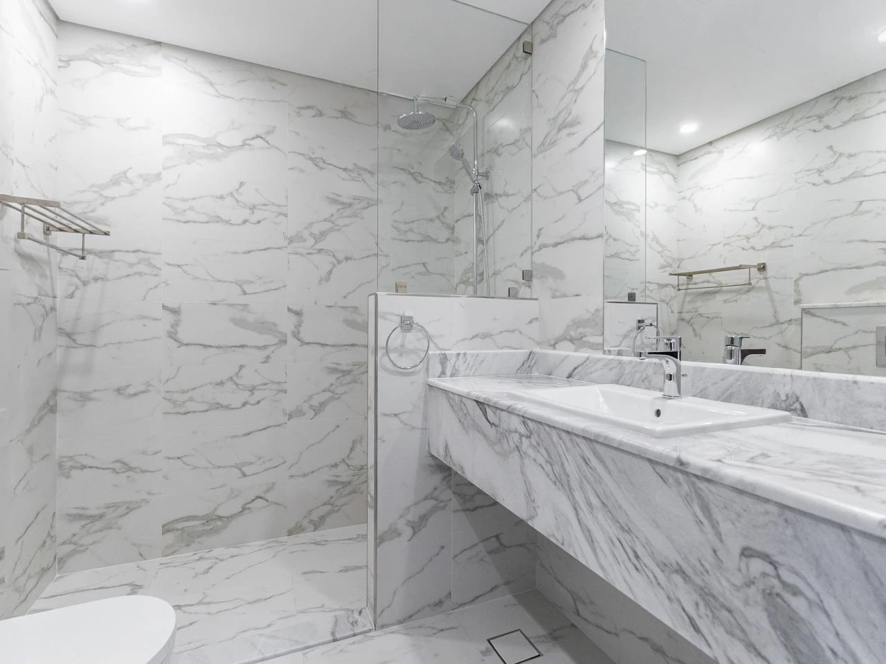 شقة رائعة بغرفتي نوم | جاهزة للتقسيط | منطقة لوسيل مارينا