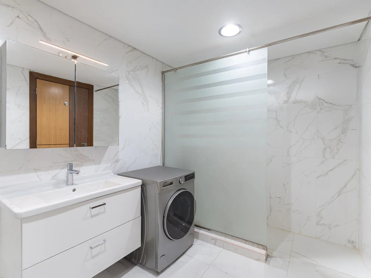 شقة غرفة وصالة بإطلالة مميزة على فاندوم مول في قلب لوسيل