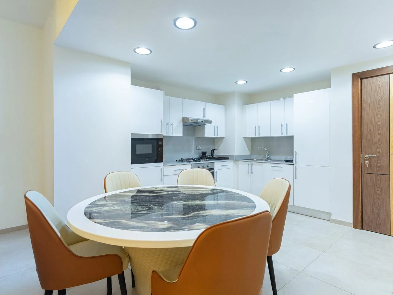 شقة غرفة وصالة بإطلالة مميزة على فاندوم مول في قلب لوسيل