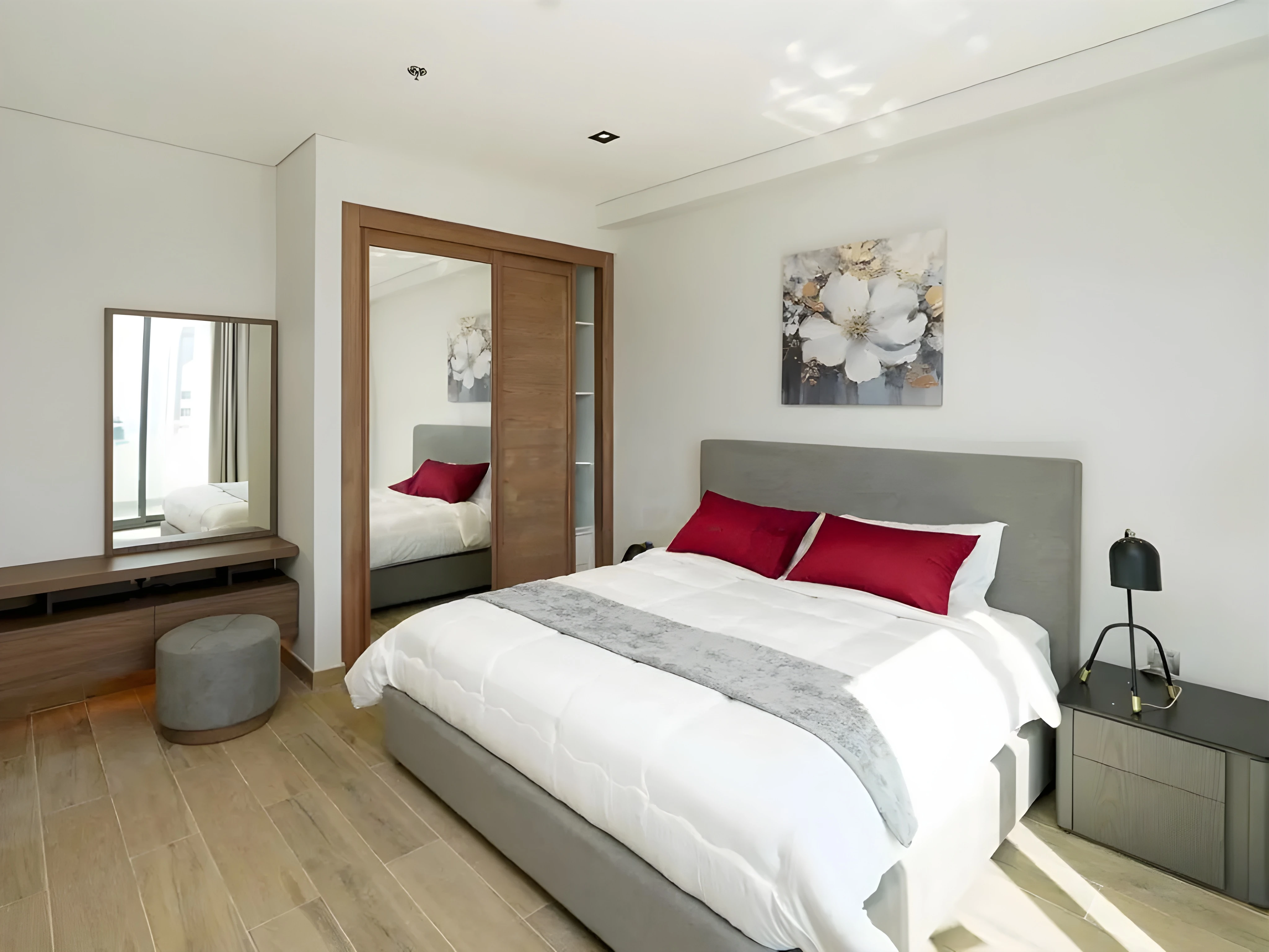 شقة فاخرة في مارينا لوسيل | 3 غرف نوم ماستر + غرفة خادمة