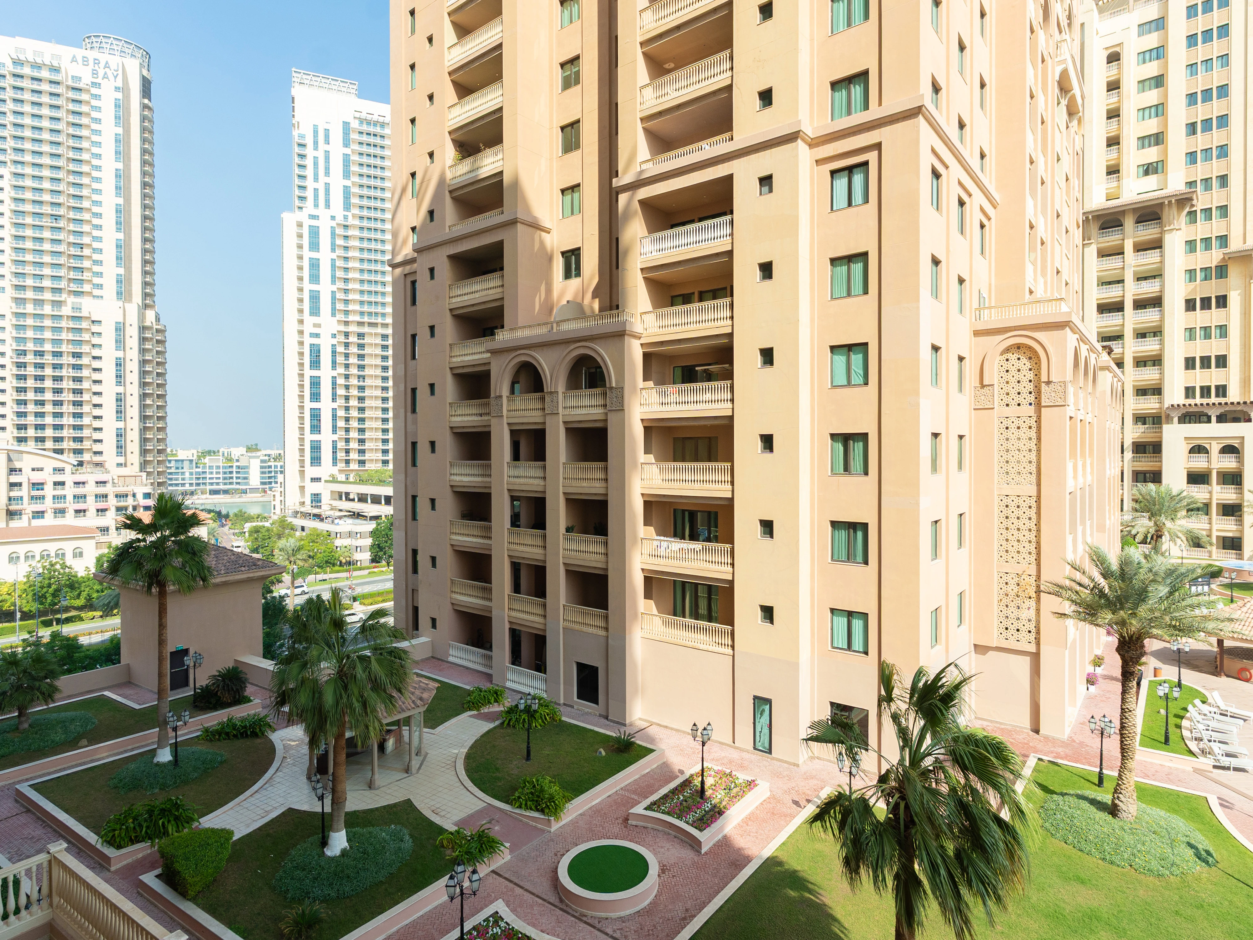 2BR Prime Tower | Huge Balcony | Porto Arabia - Photo 16