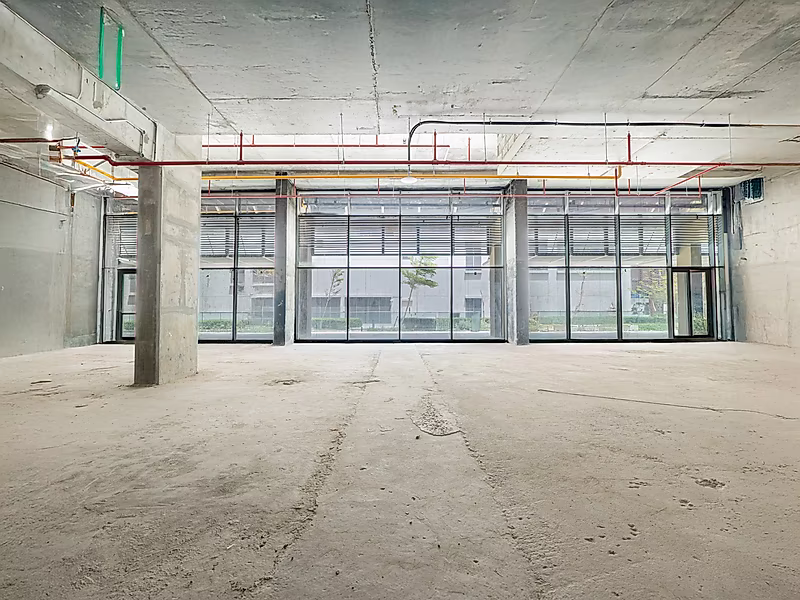 WATERFRONT RETAIL UNITS FOR LEASE IN LUSAIL - Photo 2