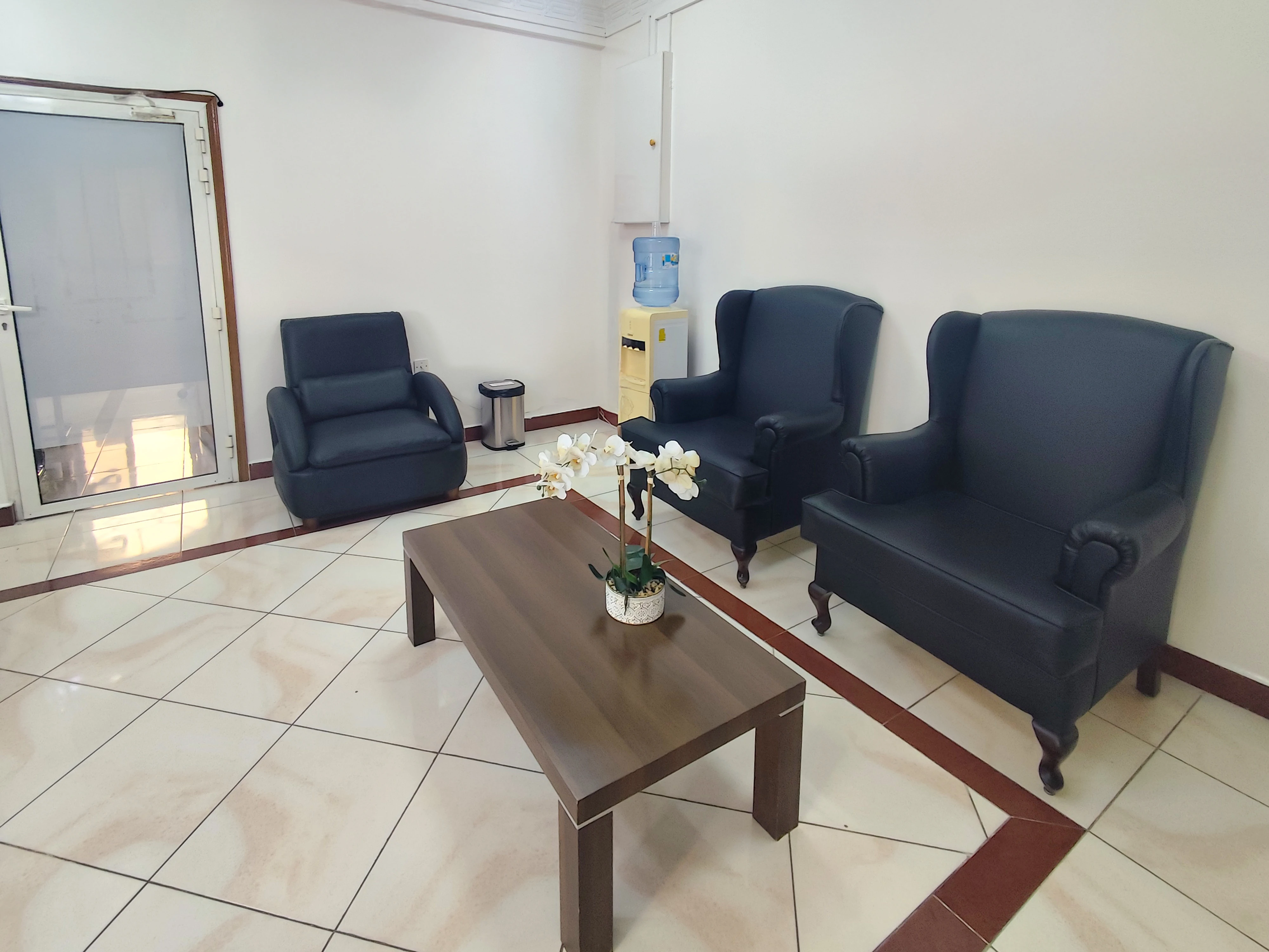 عيادة أسنان قائمة منذ 25 عامًا للبيع في الدوحة