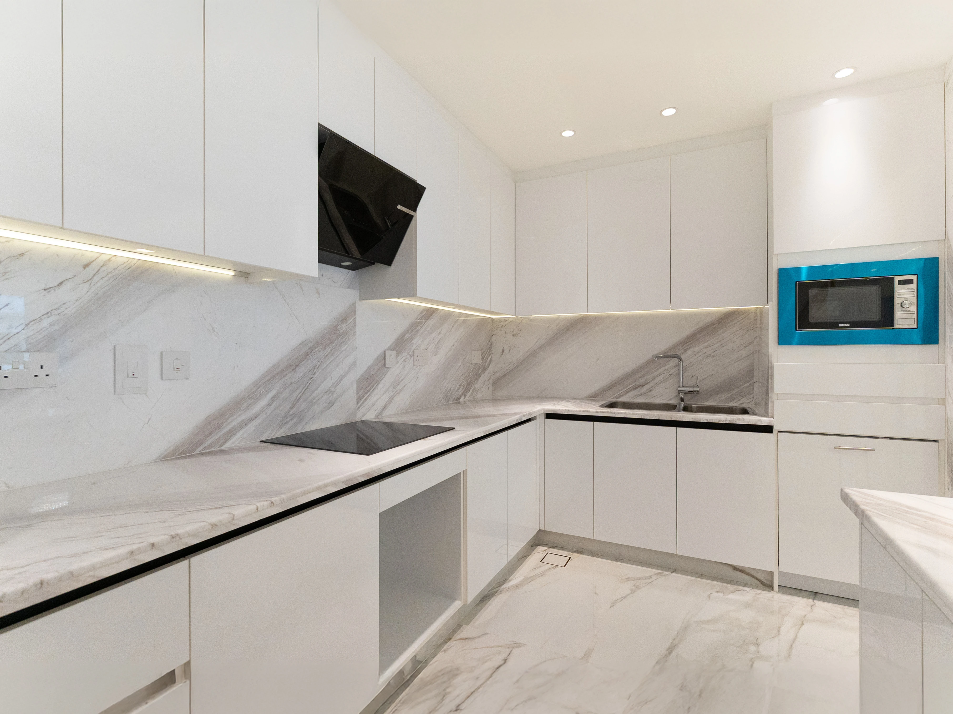 Stylish Lifestyle | 2BR in Porto Arabia