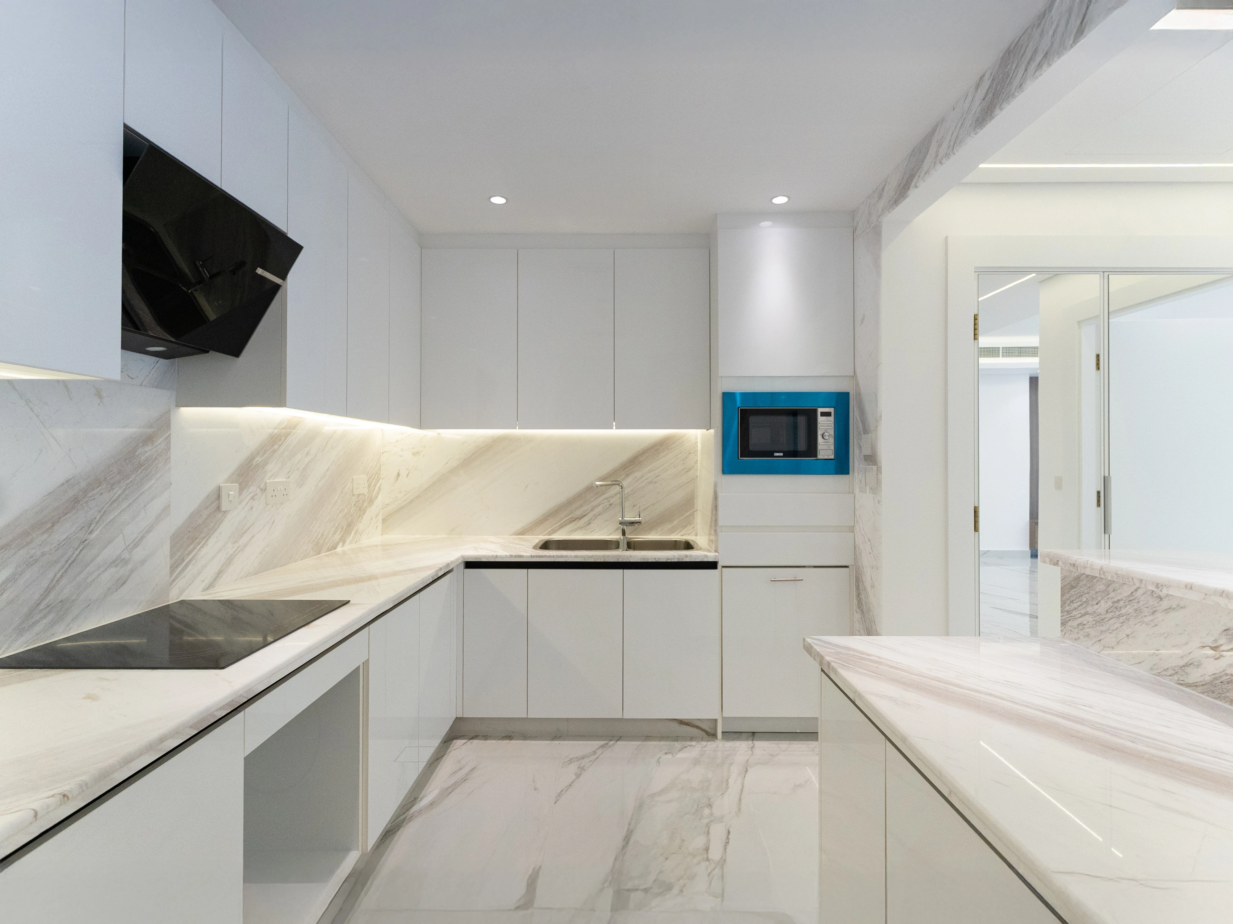 Stylish Lifestyle | 2BR in Porto Arabia - Photo 5