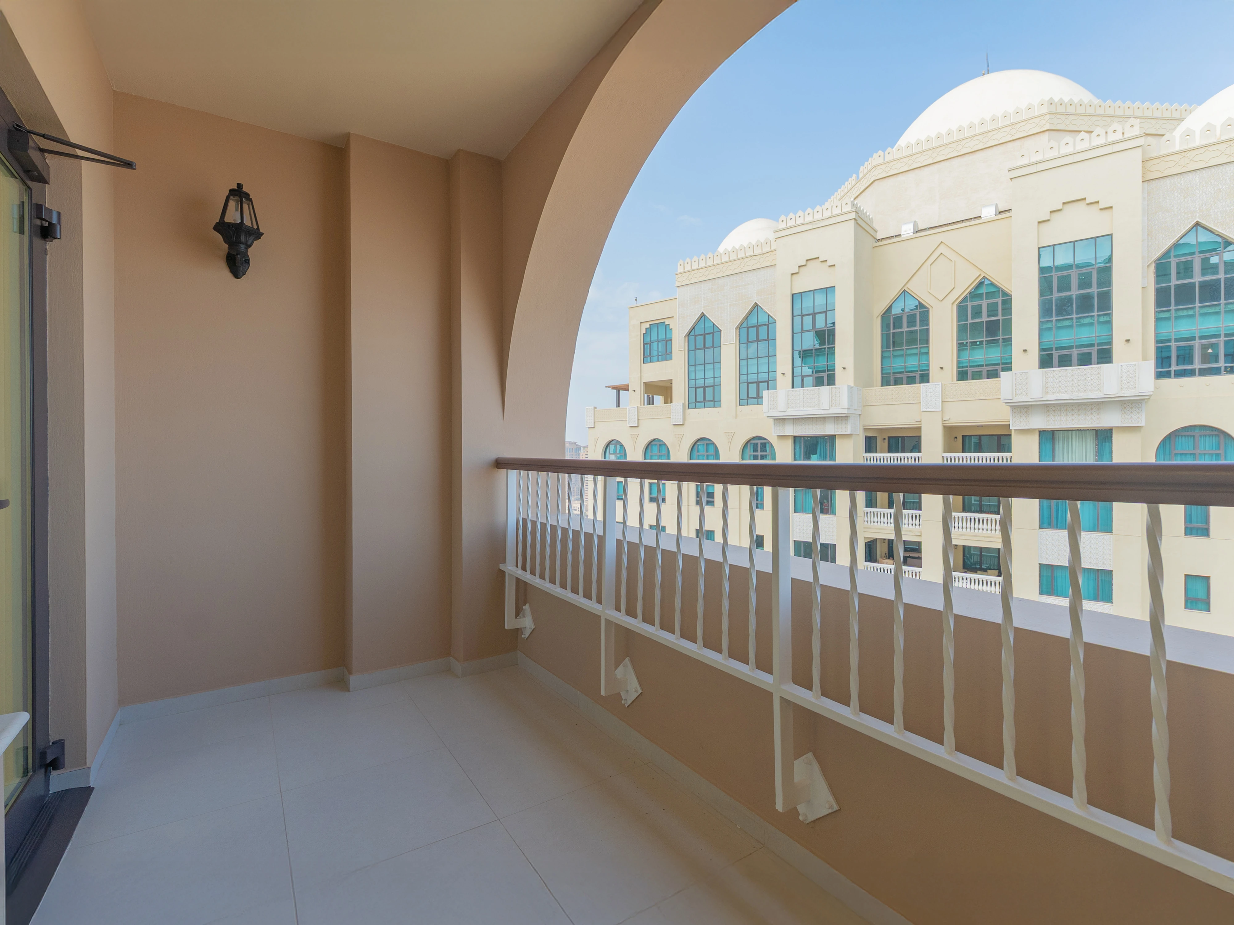 Stylish Lifestyle | 2BR in Porto Arabia