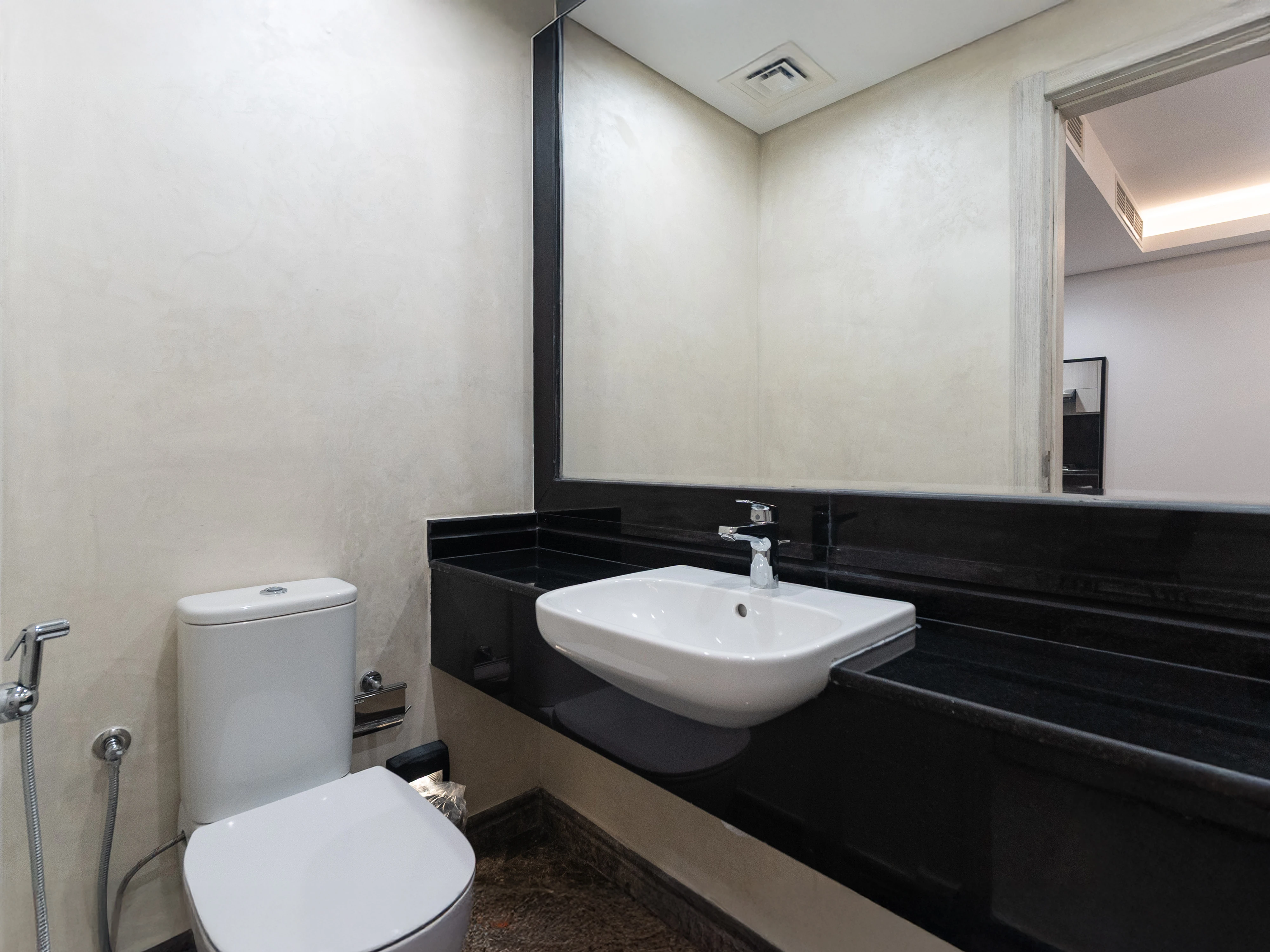 الفواتير مشمولة | شقة جديدة بالكامل مفروشة بغرفة نوم واحدة في لوسيل الركية