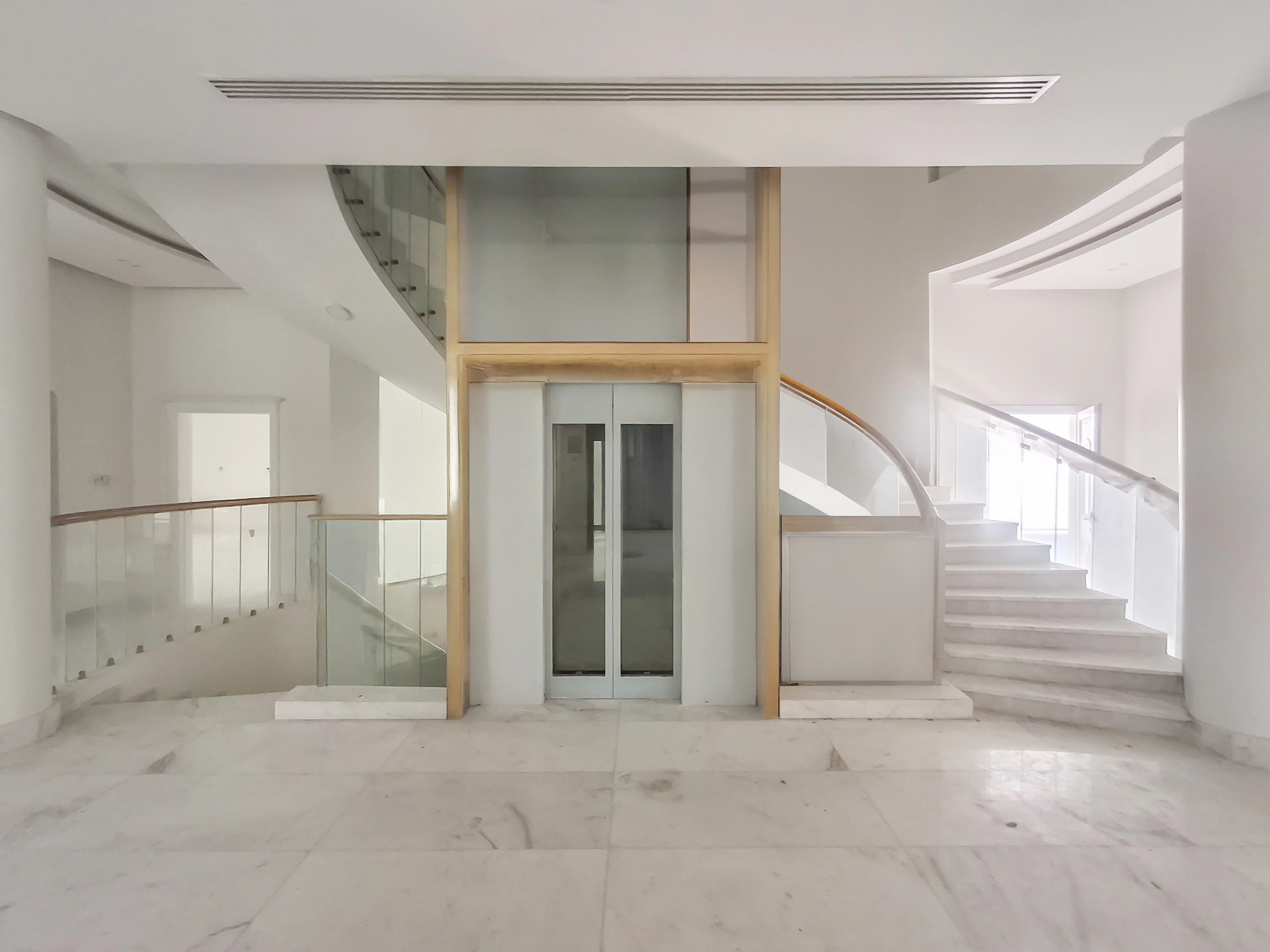 عقار يجسد الأناقة فيلا مستقلة للبيع