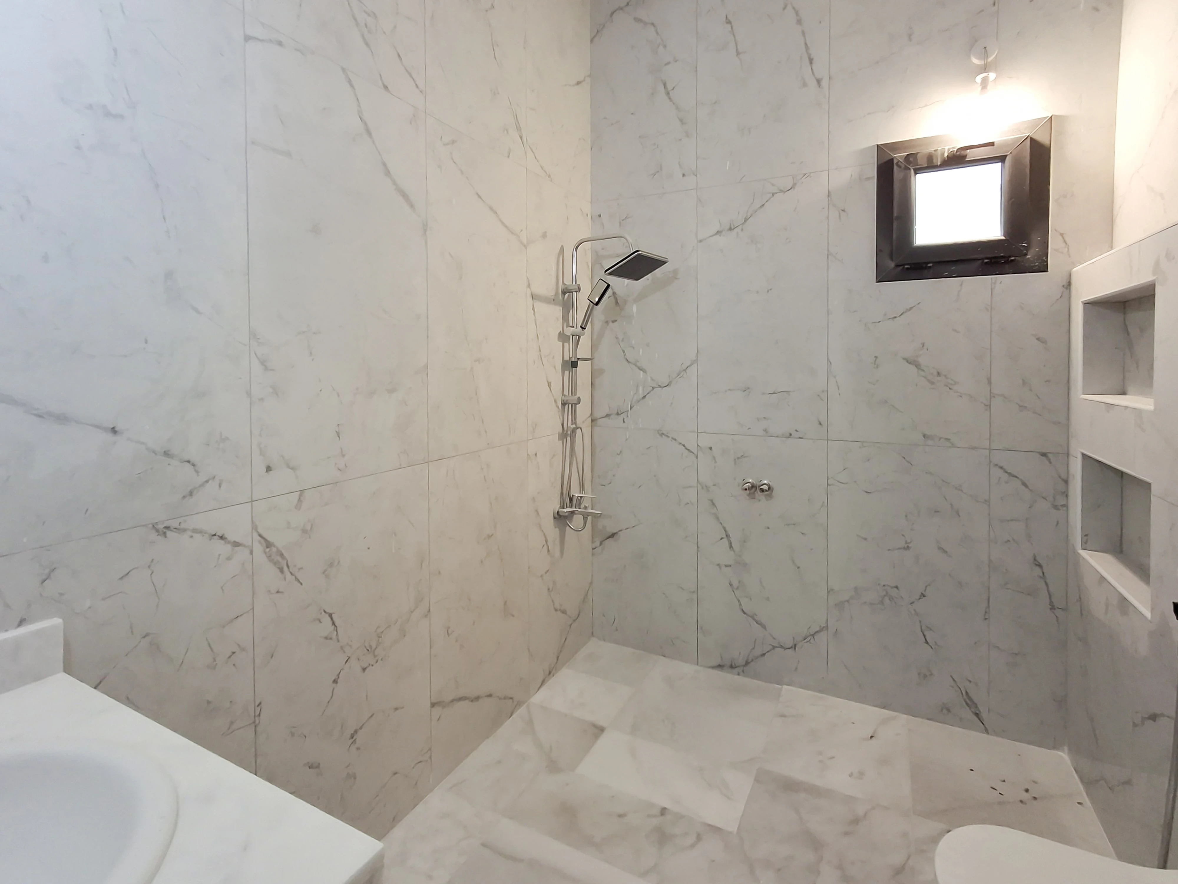 عقار يجسد الأناقة فيلا مستقلة للبيع