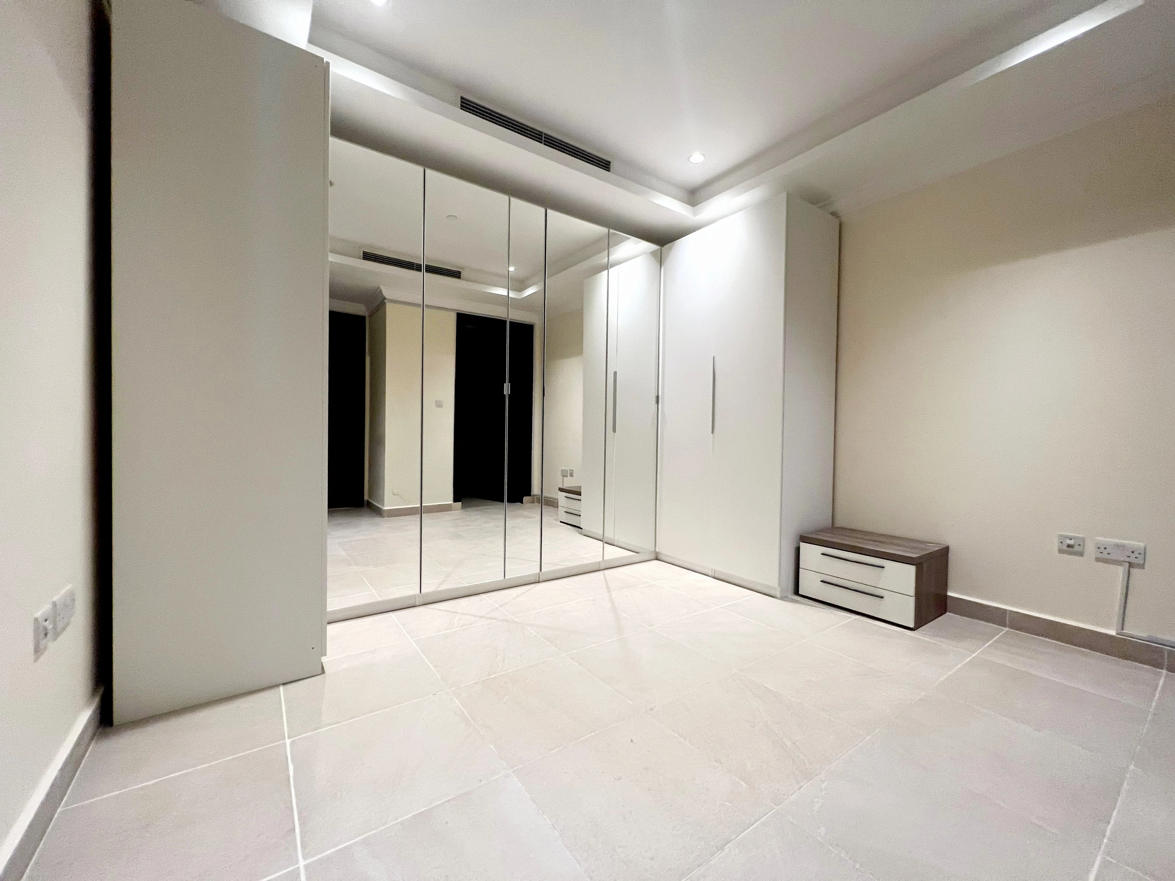 تاون هاوس من غرفتي نوم مفروش بالكامل مع شرفة خاصة مغطاة | بورتو أرابيا