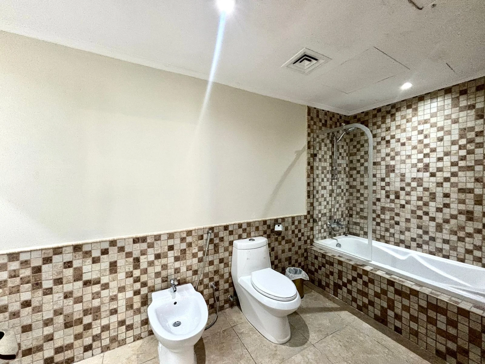 LUXURY LIVING | SPACIOUS 3 BEDROOM + MAID | MARINA - Photo 12