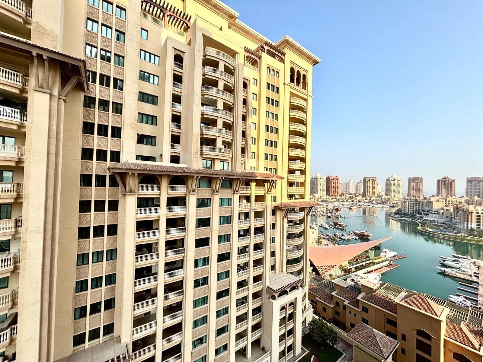LUXURY LIVING | SPACIOUS 3 BEDROOM + MAID | MARINA