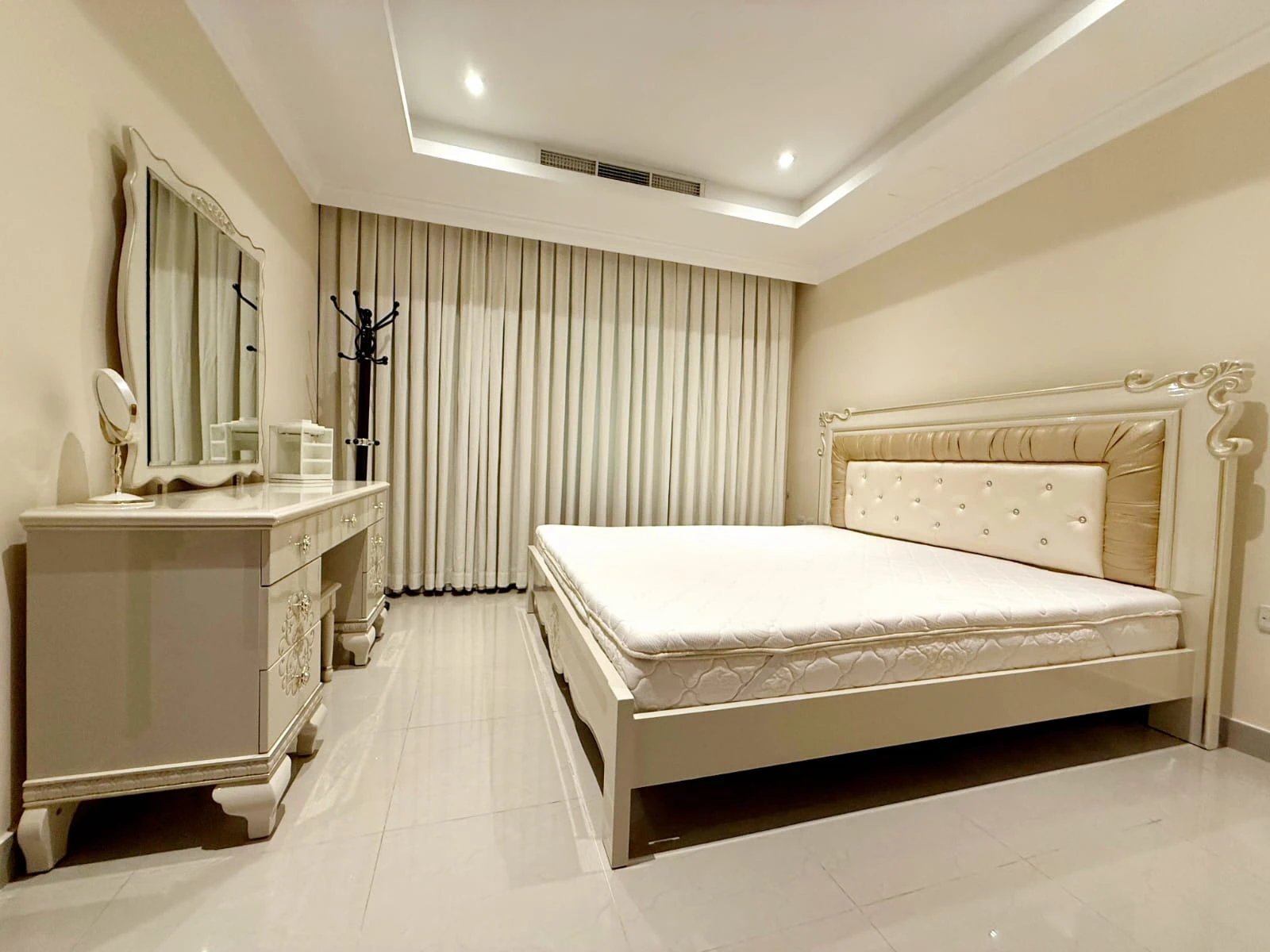 تاون هاوس فاخر بغرفتي نوم ماستر مطل على المارينا مع شرفة | بورتو أرابيا