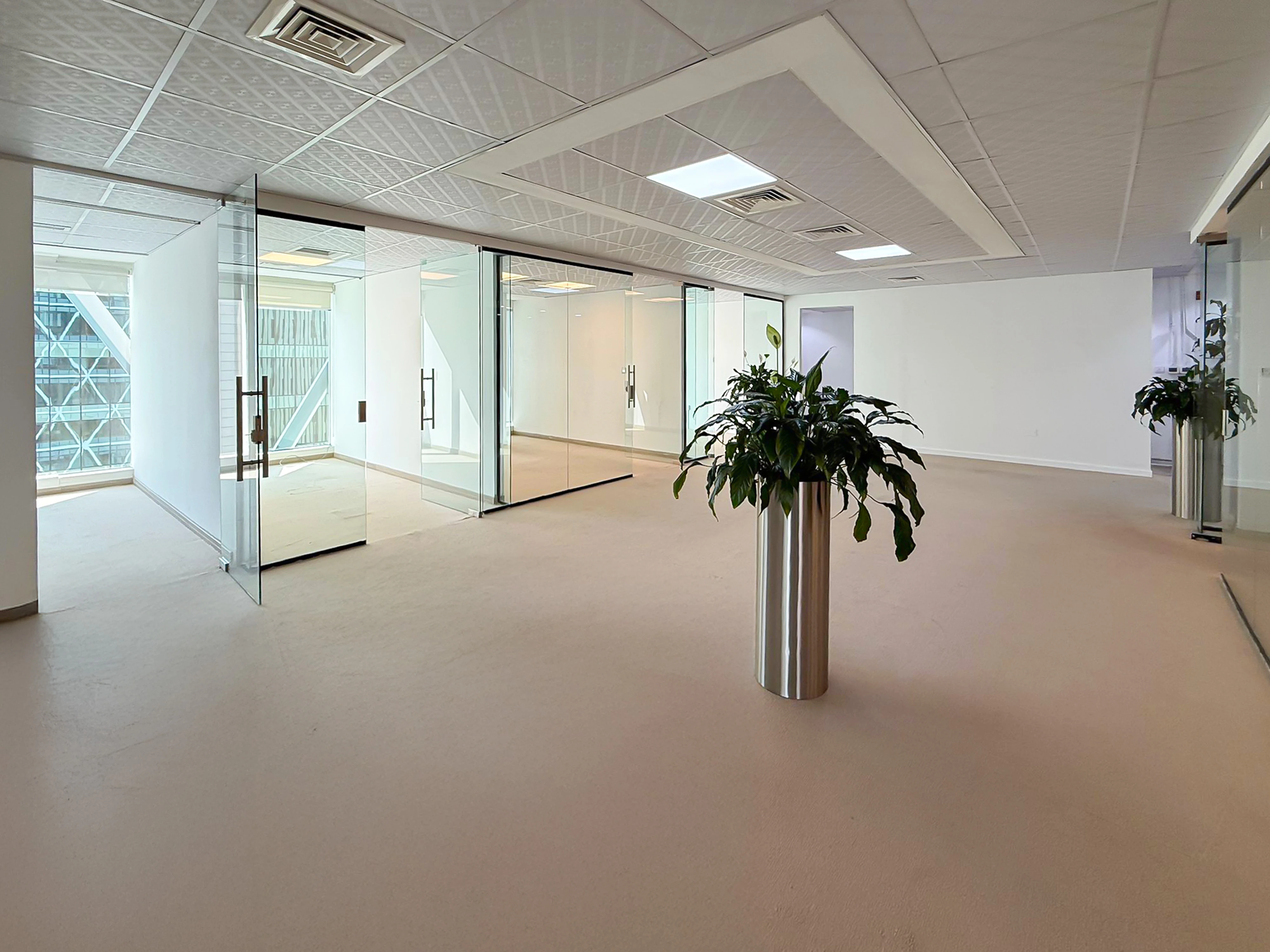 مكتب راقٍ فاخر ومجهز بالكامل / مرسى لوسيل