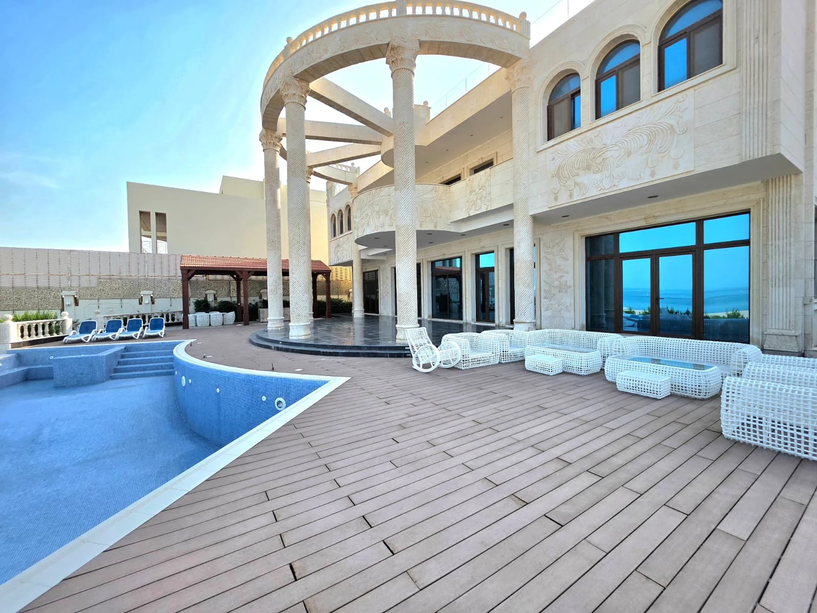 فيلا رائعة 6+ غرف نوم | اللؤلؤة قطر