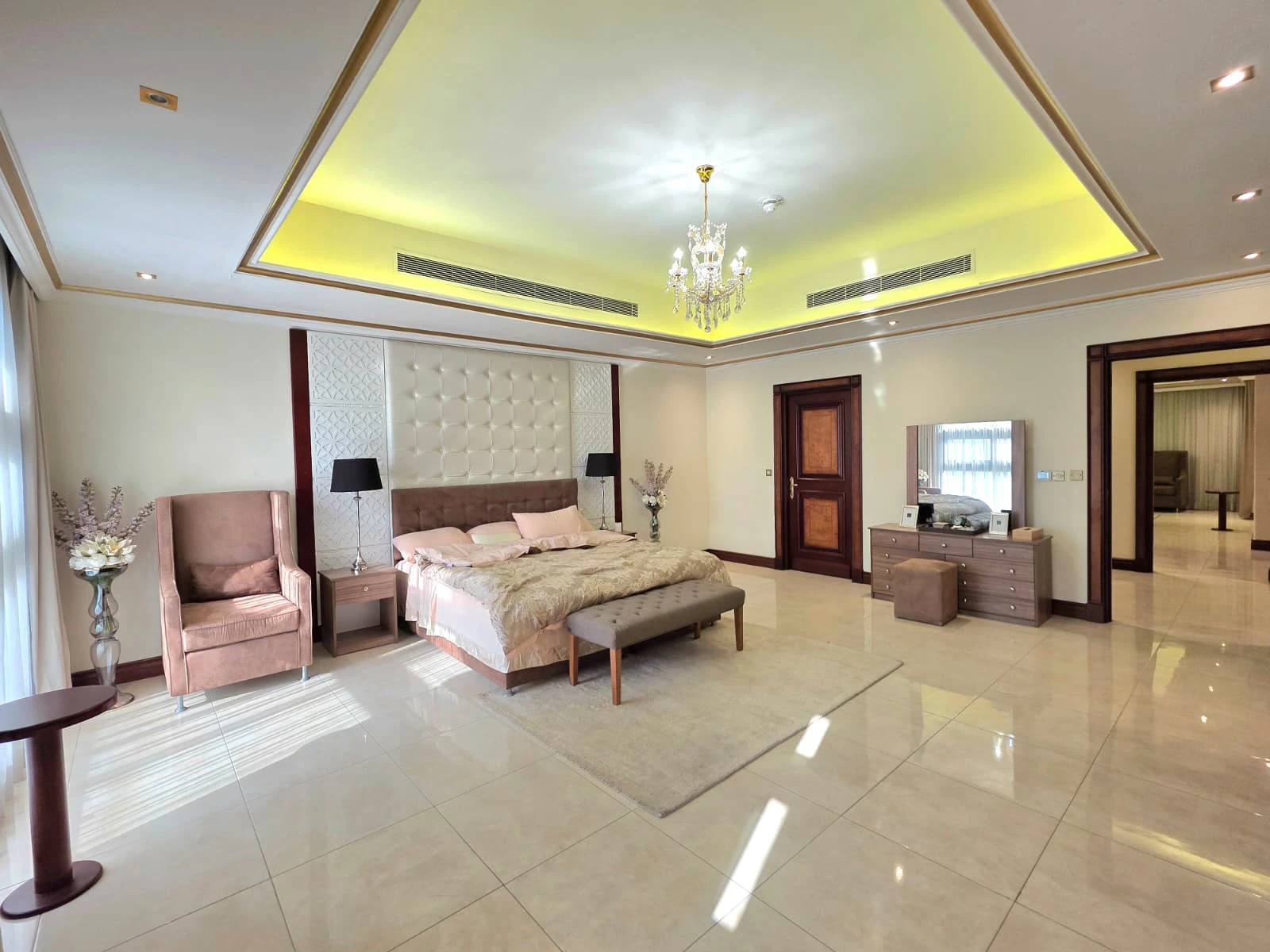 فيلا رائعة 6+ غرف نوم | اللؤلؤة قطر