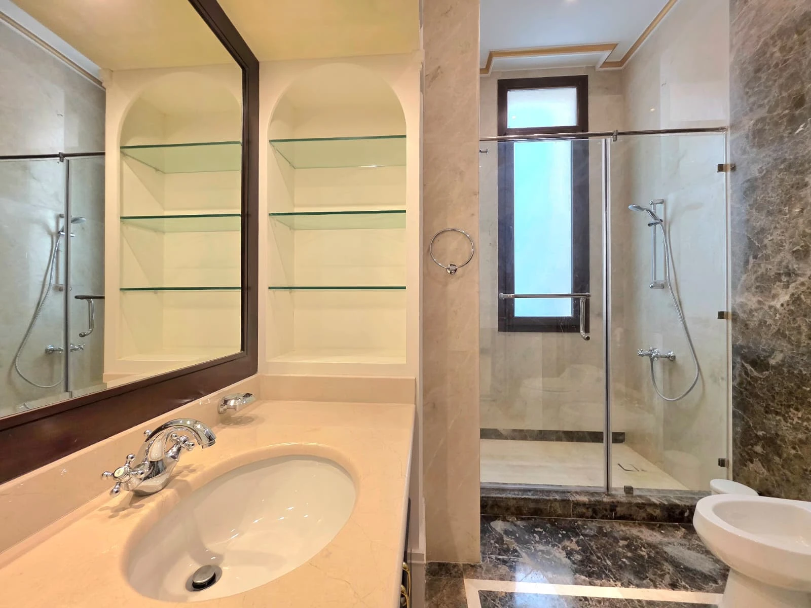 فيلا رائعة 6+ غرف نوم | اللؤلؤة قطر