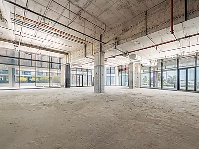 SEAFRONT RETAIL SHOPS IN PRIME LUSAIL LOCATION