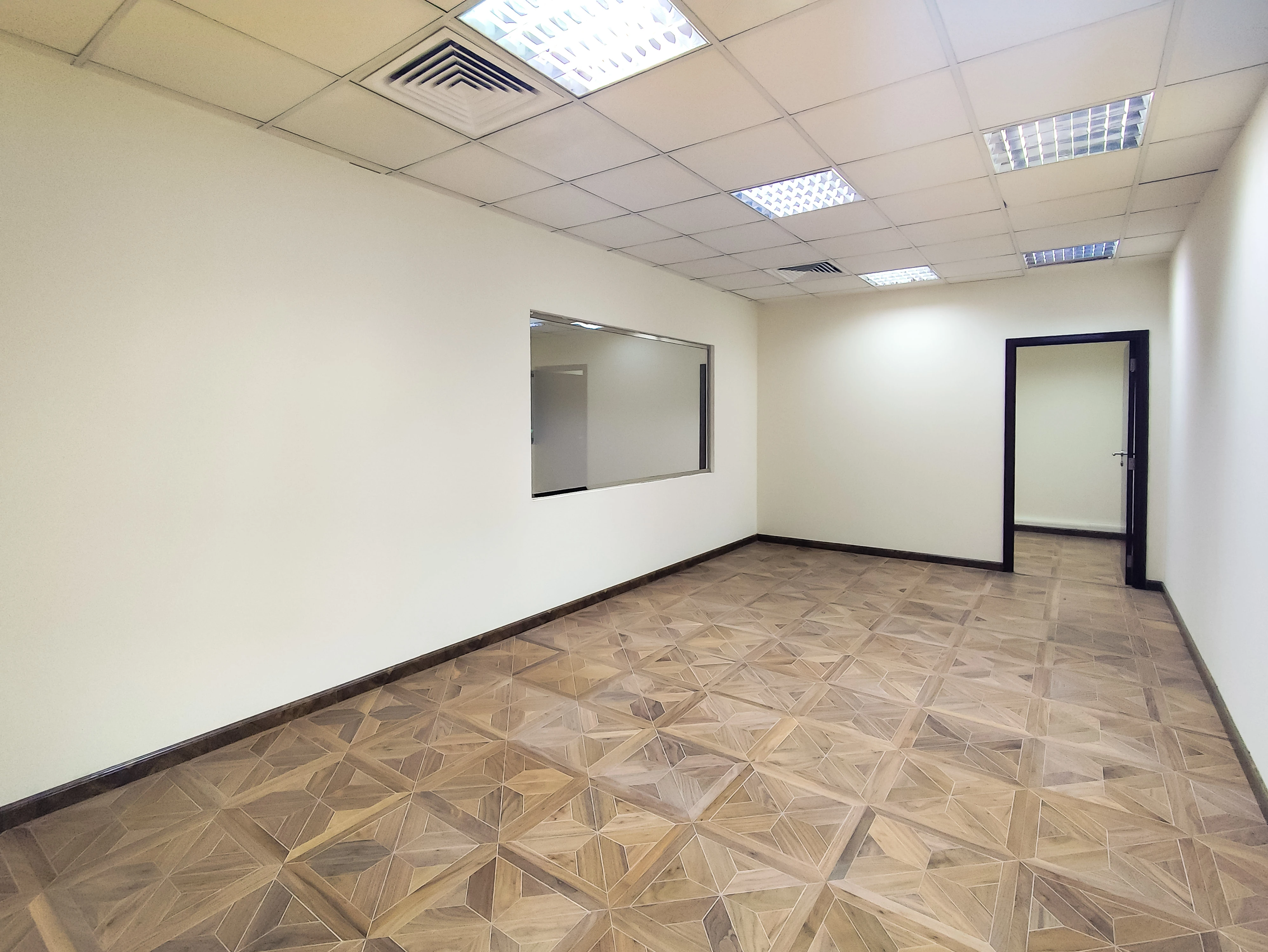 موقع مكتبي مميز بمساحة 502 متر مربع | طريق الهلال الدائري C