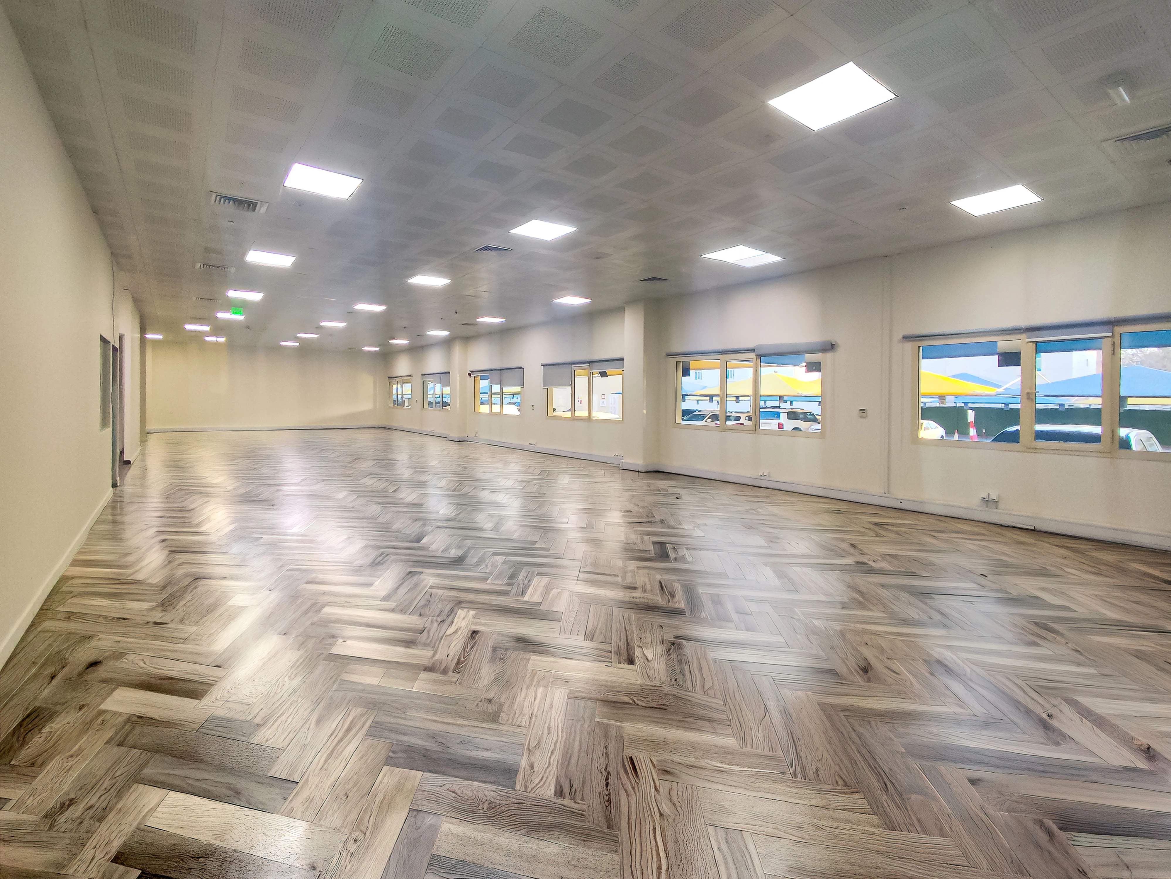 مكتب أنيق للإيجار بمساحة 385 متر مربع | المنصورة - الطريق الدائري ج