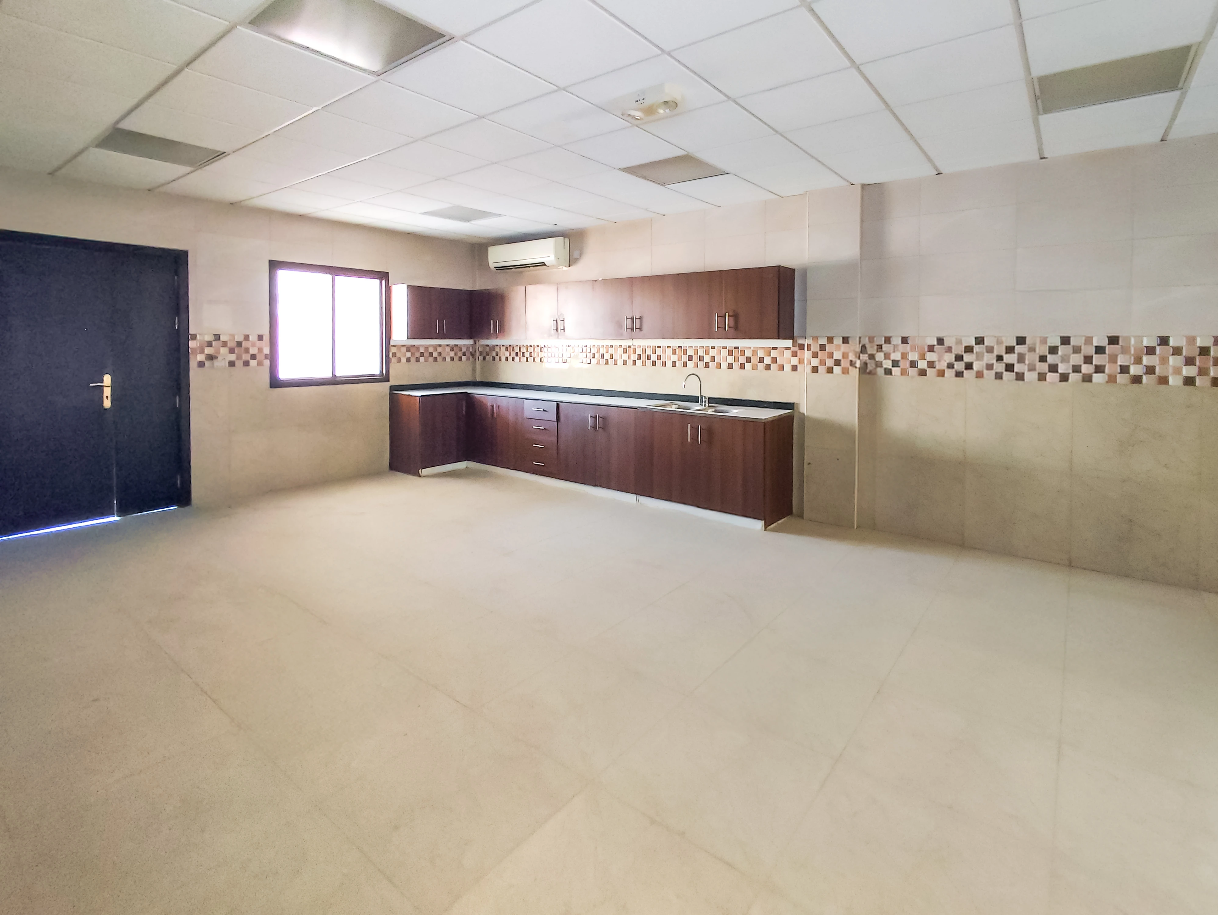 منشأة بمساحة 6500 متر مربع | مصنع للإيجار | مسيعيد