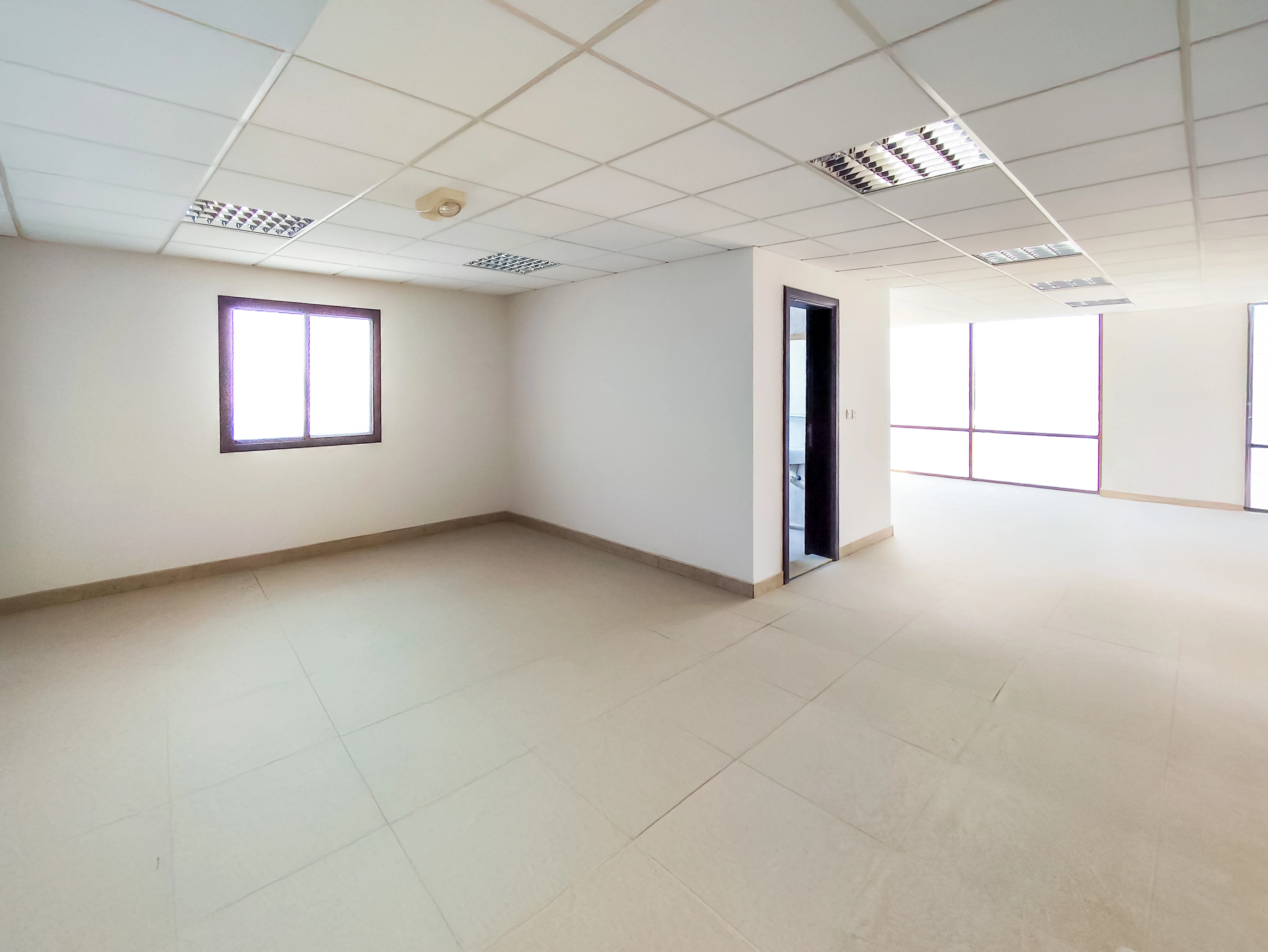 منشأة بمساحة 6500 متر مربع | مصنع للإيجار | مسيعيد