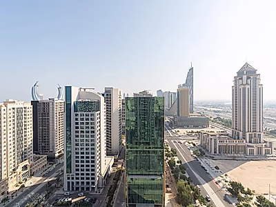 شقة جديدة كلياً بغرفتي نوم في منطقة مارينا | طابق مرتفع بإطلالة بحرية خلابة - مفروشة بالكامل | انتقل الآن مع خطة دفع ميسرة