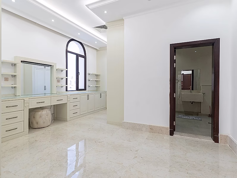 MAJESTIC 7-BR VILLA | WADI LUSAIL OASIS - Photo 27