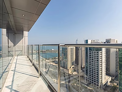 شقة مفروشة فاخرة غرفتين وصالة في لوسيل بإطلالة بانورامية على أبراج مارينا – طابق علوي وخطة دفع مرنة