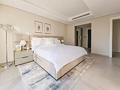 BILLS INCLUDED!! Sophisticated 1BR Apartment | Prime Location