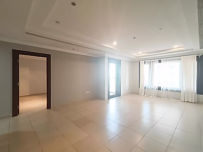 SPACIOUS AND BRIGHT 1-BEDROOM WITH TITLE DEED | PORTO