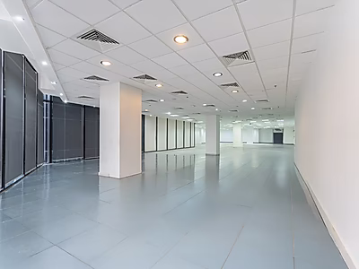 مكتب فاخر بمساحة 440 م² في منطقة المطار القديم