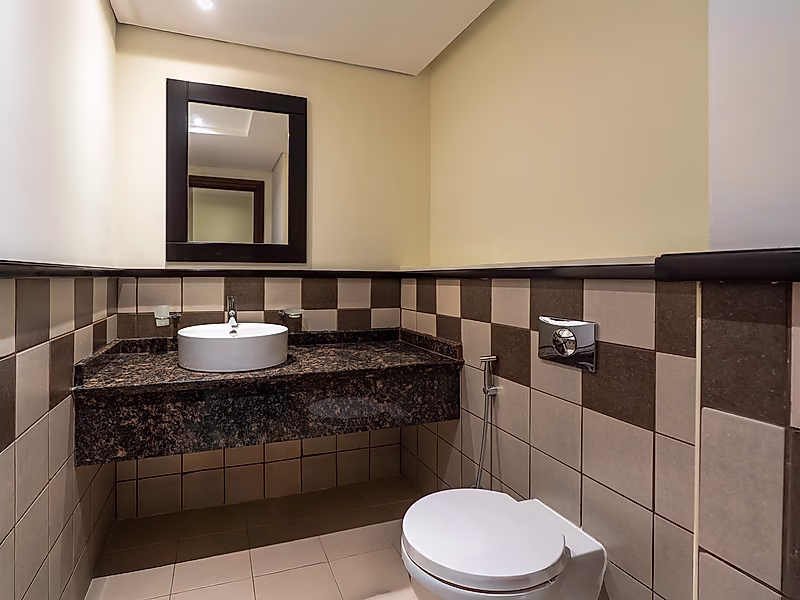Upscale 2-Bedroom Apartment with Resort Amenities - Photo 8