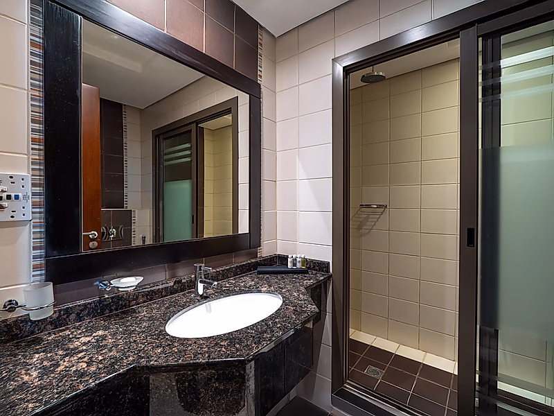 Upscale 2-Bedroom Apartment with Resort Amenities - Photo 12