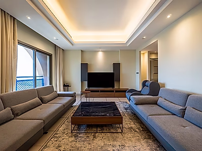 شقة راقية 3 غرف مع خادمة بنظام فندقي