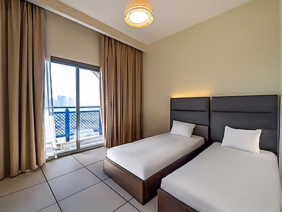 شقة راقية 3 غرف مع خادمة بنظام فندقي