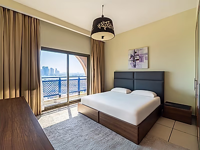 شقة راقية 3 غرف مع خادمة بنظام فندقي