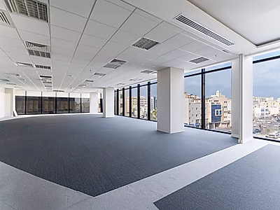مكتب فاخر جاهز للإنتقال في منطقة المطار القديم | برج فاخر | 529 متر مربع