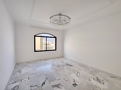 فيلا مستقلة كبيرة 5 غرف + غرفة خادمة + غرفة سائق | المرخية