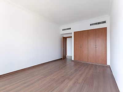 ENORMOUS 3 BEDROOM + MAID APARTMENT | HUGE LAYOUT | PORTO