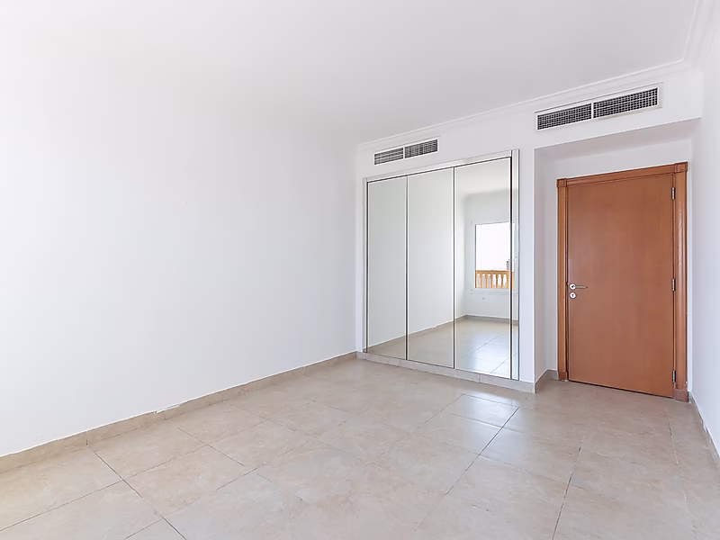 إقامة أنيقة بـ 3 غرف نوم | Porto Arabia الحصرية - Photo 7