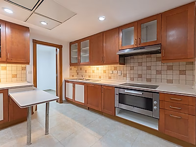 ENORMOUS 3 BEDROOM + MAID APARTMENT | HUGE LAYOUT | PORTO