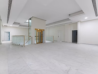 قصر الواجهة البحرية | فيلا فاخرة بإطلالة بحرية مباشرة في لوسيل – الوترفرونت