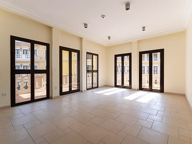 STUNNING 3 BEDROOM APARTMENT | QANAT QUARTIER - Photo 2