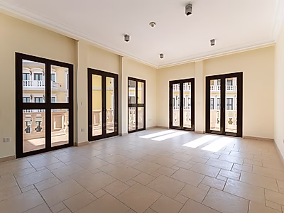 شقة رائعة بغرف ثلاث | قنوات رصيف